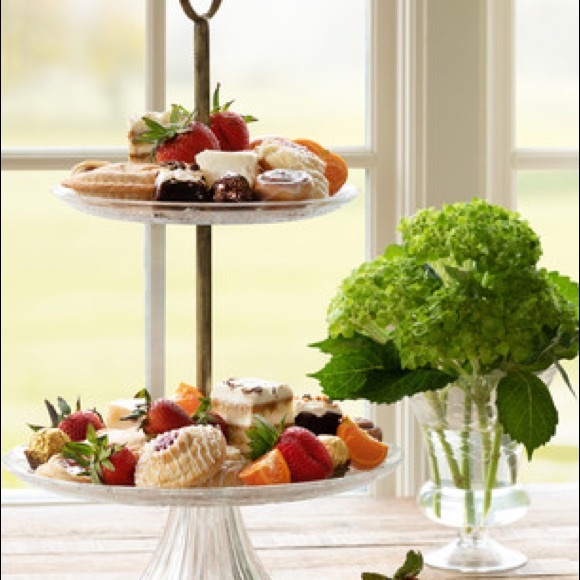 Park Hill Collection 2 Tier Glass Server - Picture 4 of 4